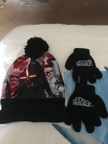 Bonnet et gants star wars taille enfant