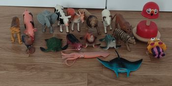 Lot de 16 animaux