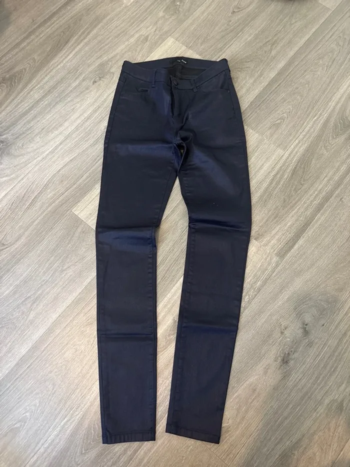 Pantalon satin bleu nuit