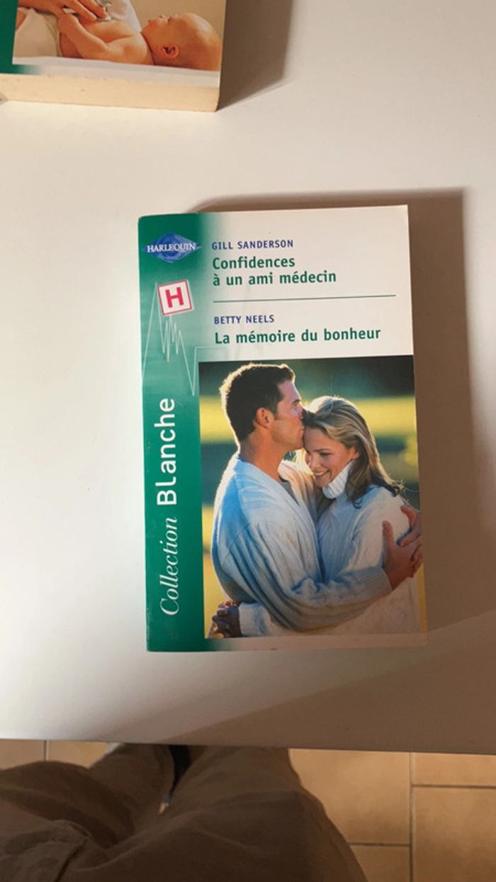 Lot 4 Livres Harlequin. - photo numéro 4
