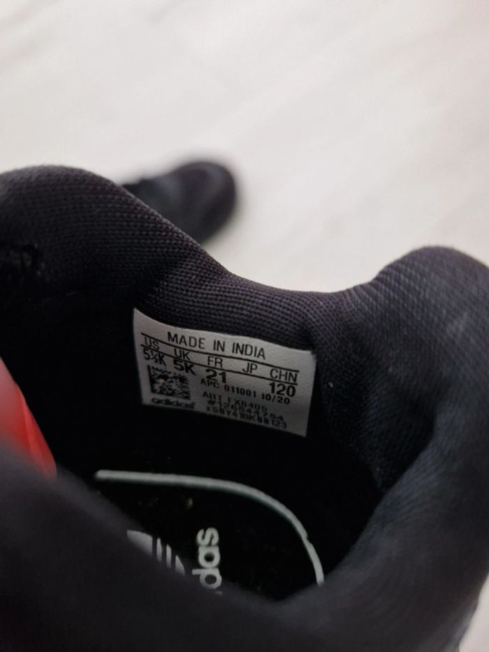 Basket Adidas taille 21 - photo numéro 4