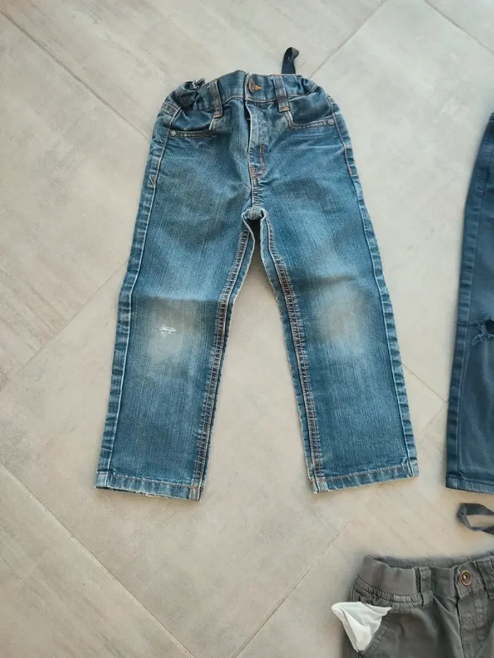 Lot de pantalons 4 ans bien abîmés - photo numéro 6