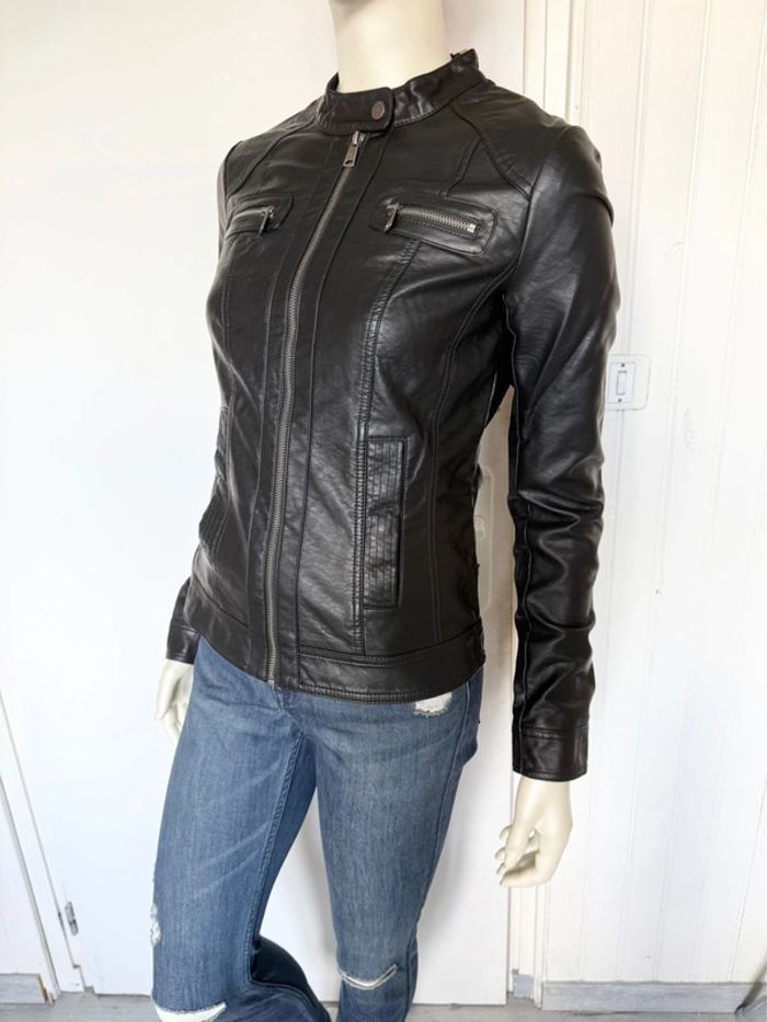 Veste en simili cuir ONLY – Taille 38 – noir – Neuf avec étiquette - photo numéro 8
