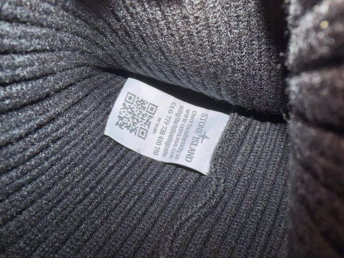 Bonnet Stone Island - photo numéro 3