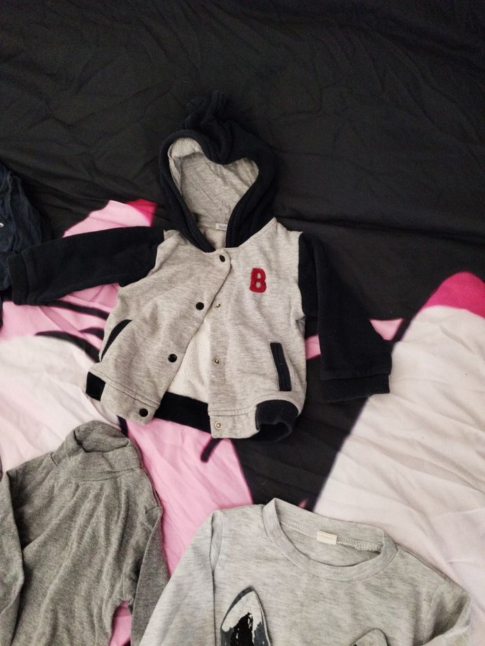 Lot vêtements taille 18 mois