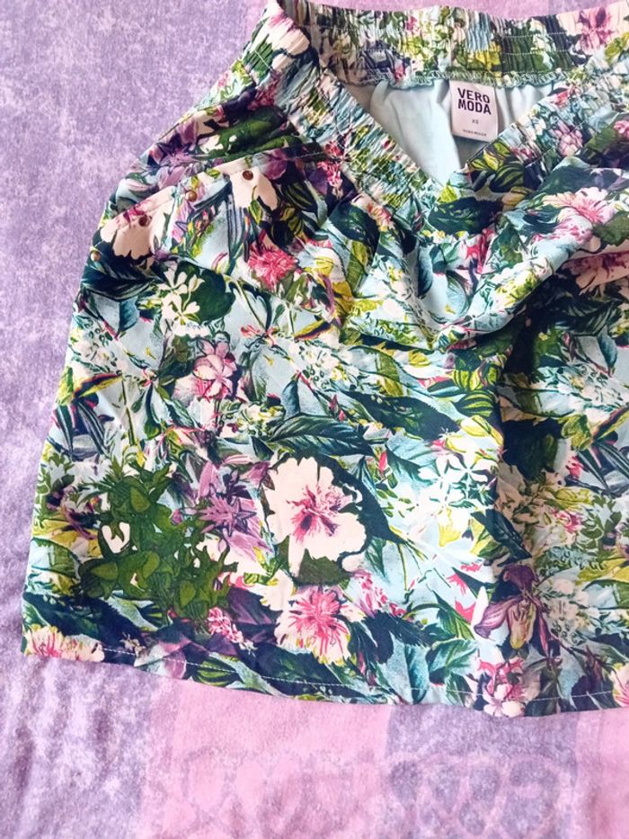 Jupe taille 34 à fleur verte - photo numéro 5