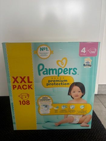 Couches Pampers prenium protection