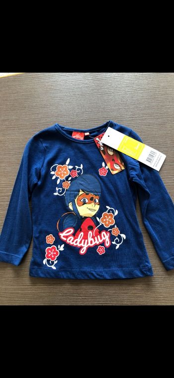 Tee shirt manches longues disney miraculous 3 ans