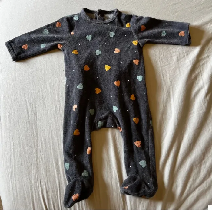 💕 Pyjama velours cœurs – 6 mois Kiabi