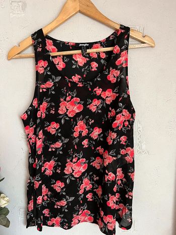 Débardeur fleurie de chez Jennyfer