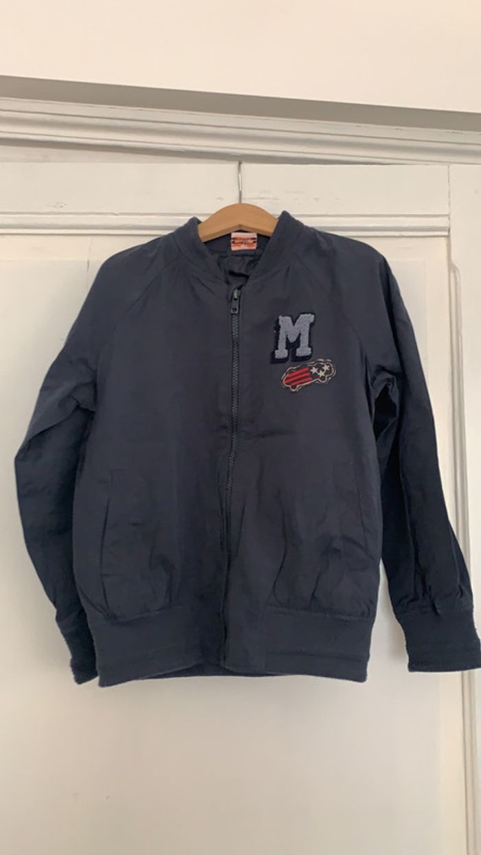 Veste tape-à-l’œil