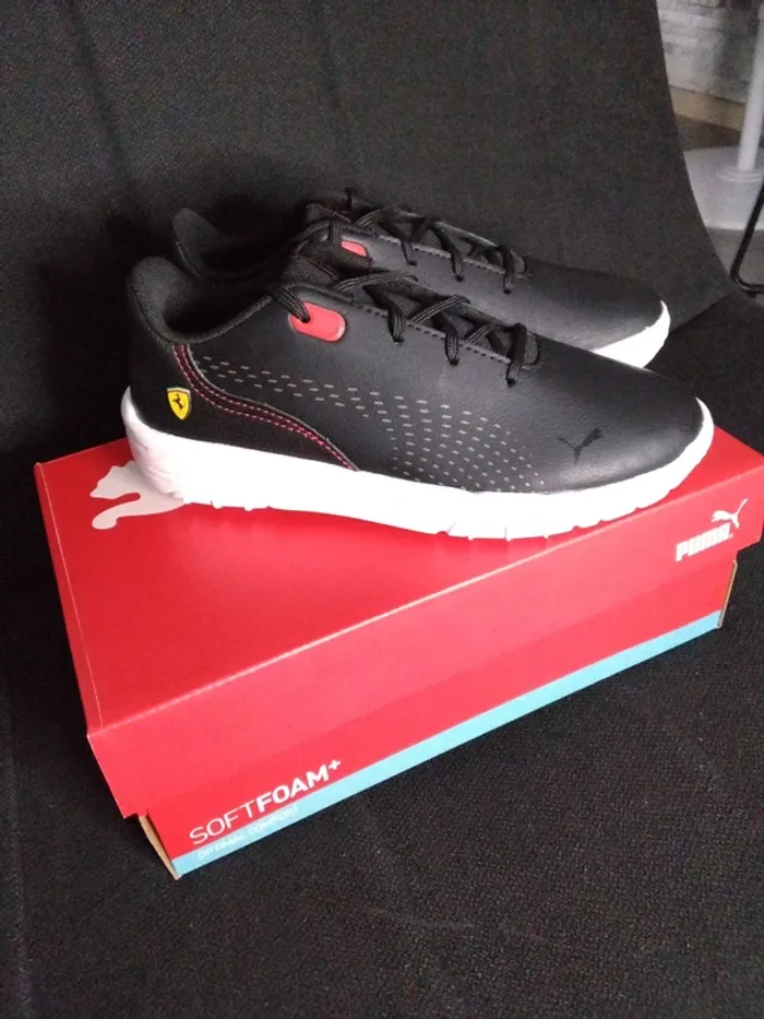 Baskets Puma Ferrari enfant - photo numéro 4