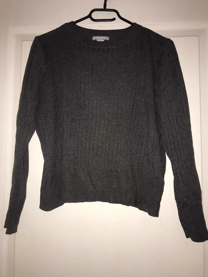 Pull gris foncé