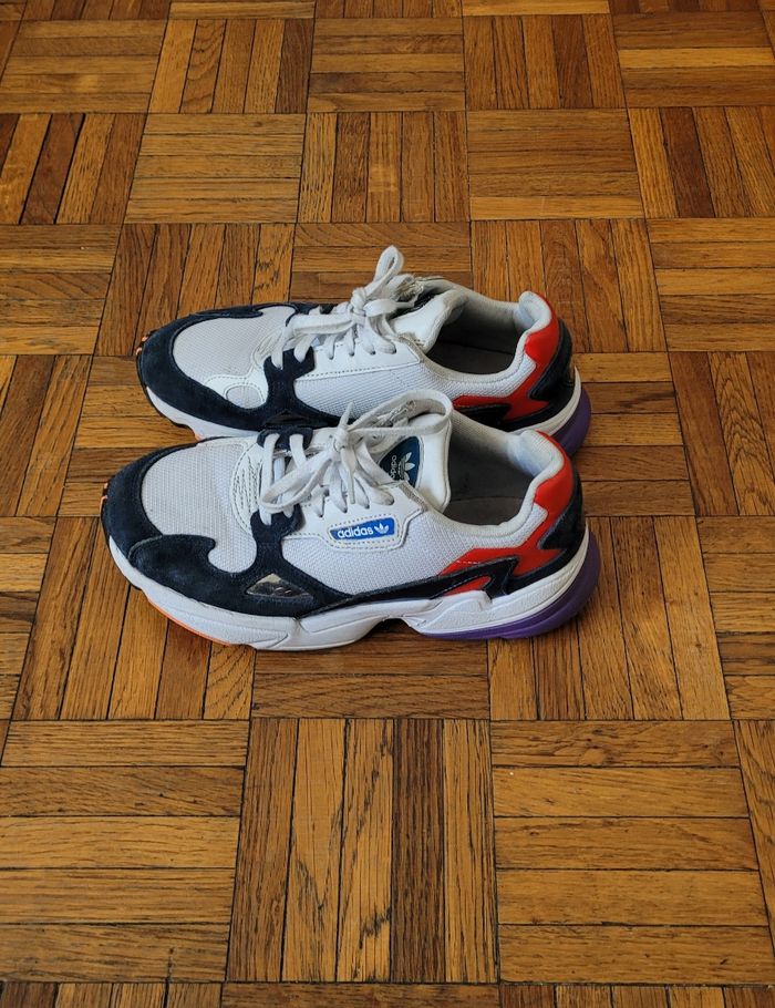 Jolies baskets Adidas Falcon - photo numéro 2