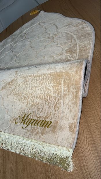 Tapis de prière personnalisé brodé 