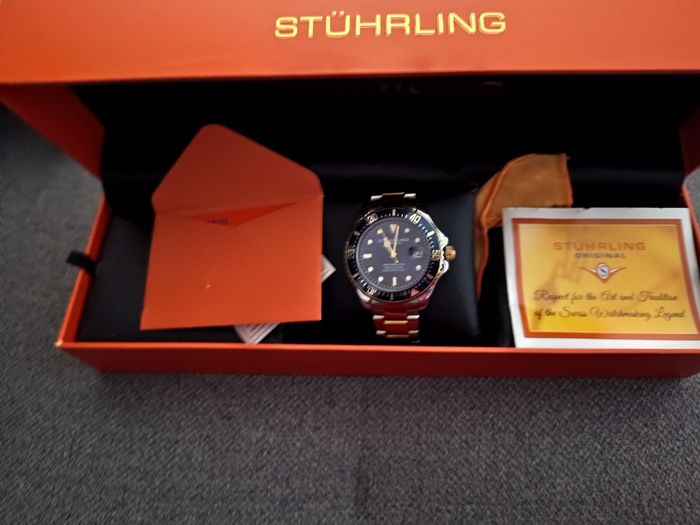 Magnifique montre suisse quartz stuhrling