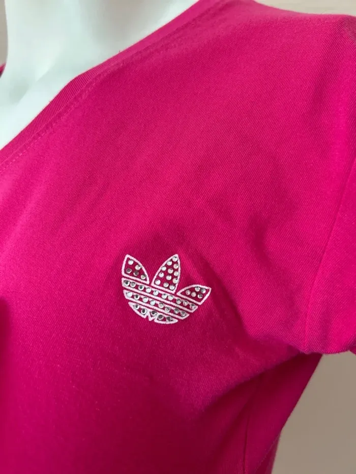 T-shirt adidas neuf - photo numéro 3