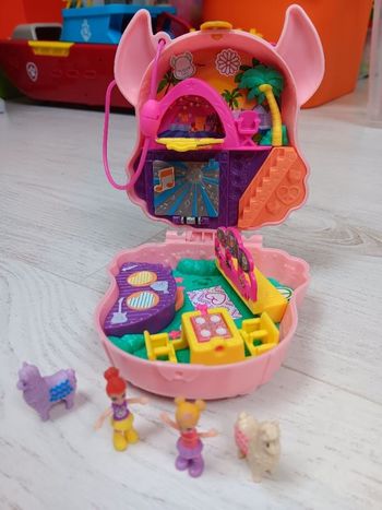 Polly pocket