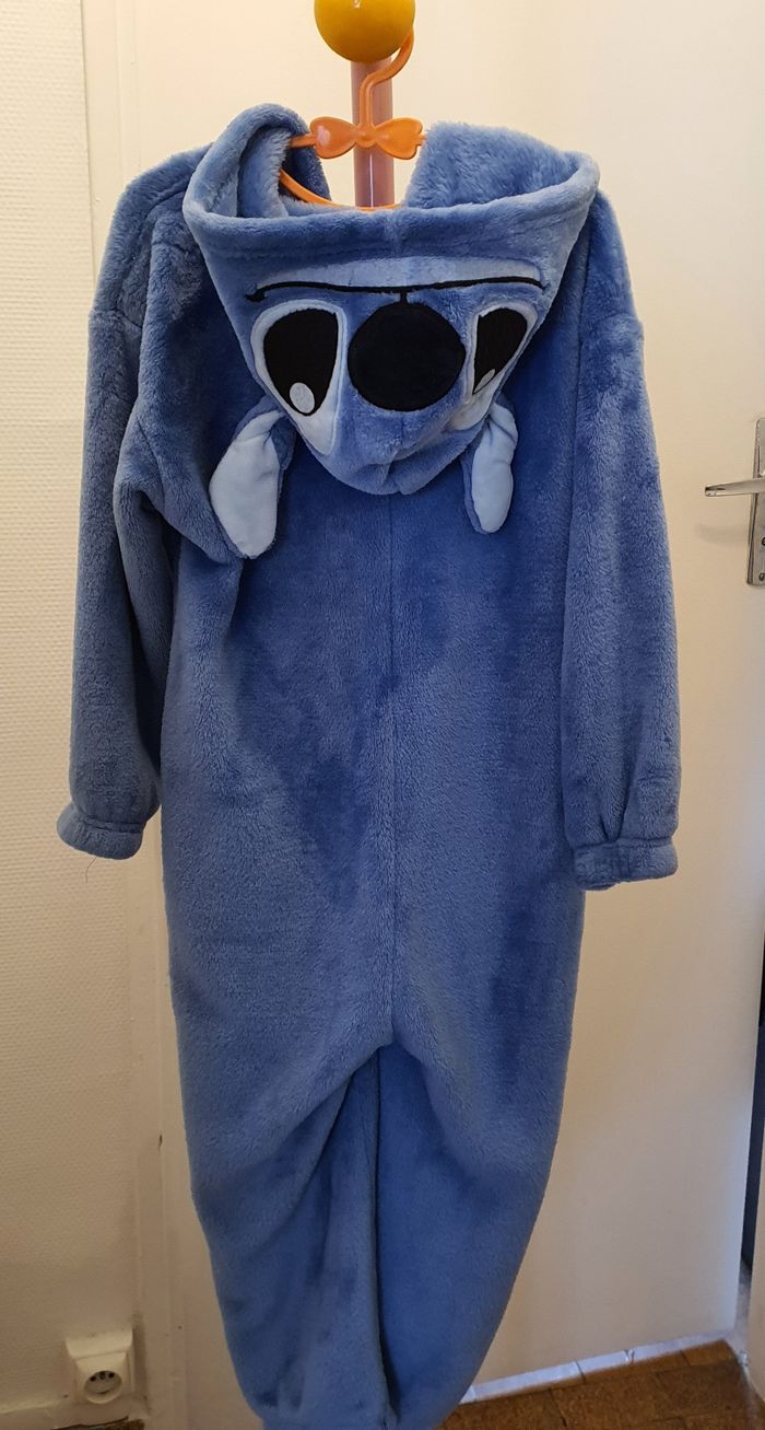 Combi pyjama Stitch 4 ans - photo numéro 2