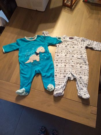 3 pyjamas 6 mois