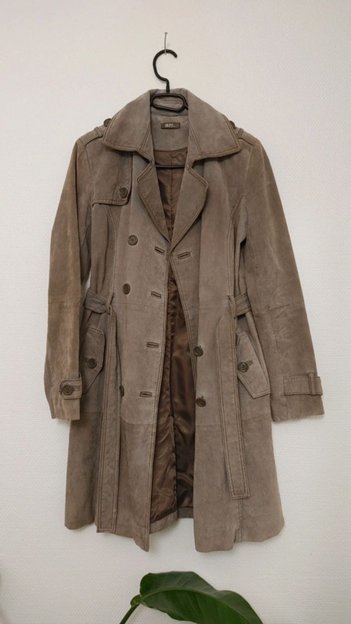 Manteau long en cuir daim