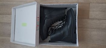 Bottines a lacets neuve avec étiquette Besson