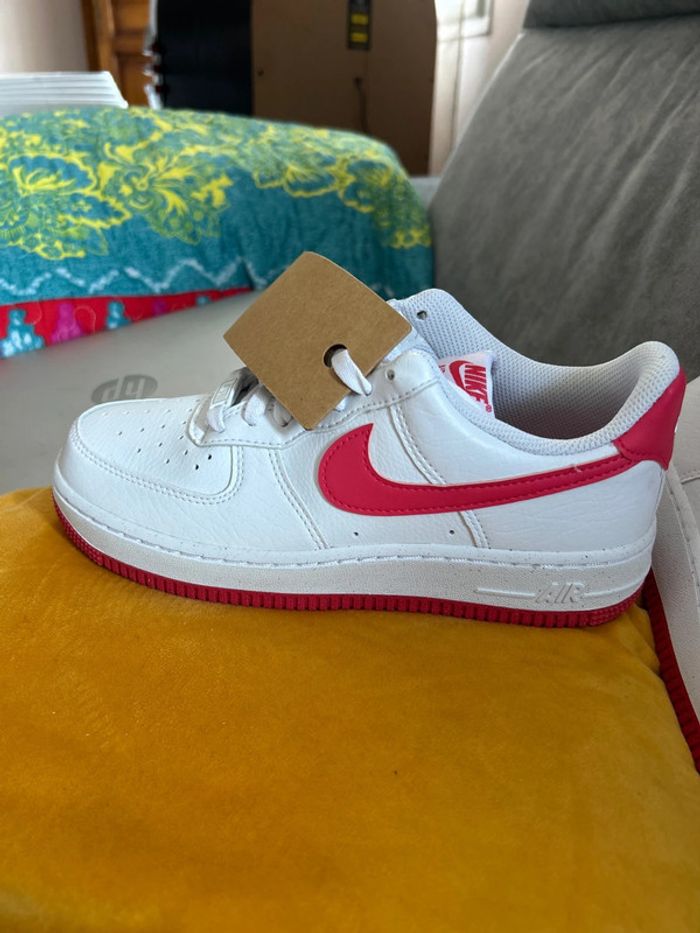 Baskets Nike air Force blanches/rose fluo - photo numéro 8