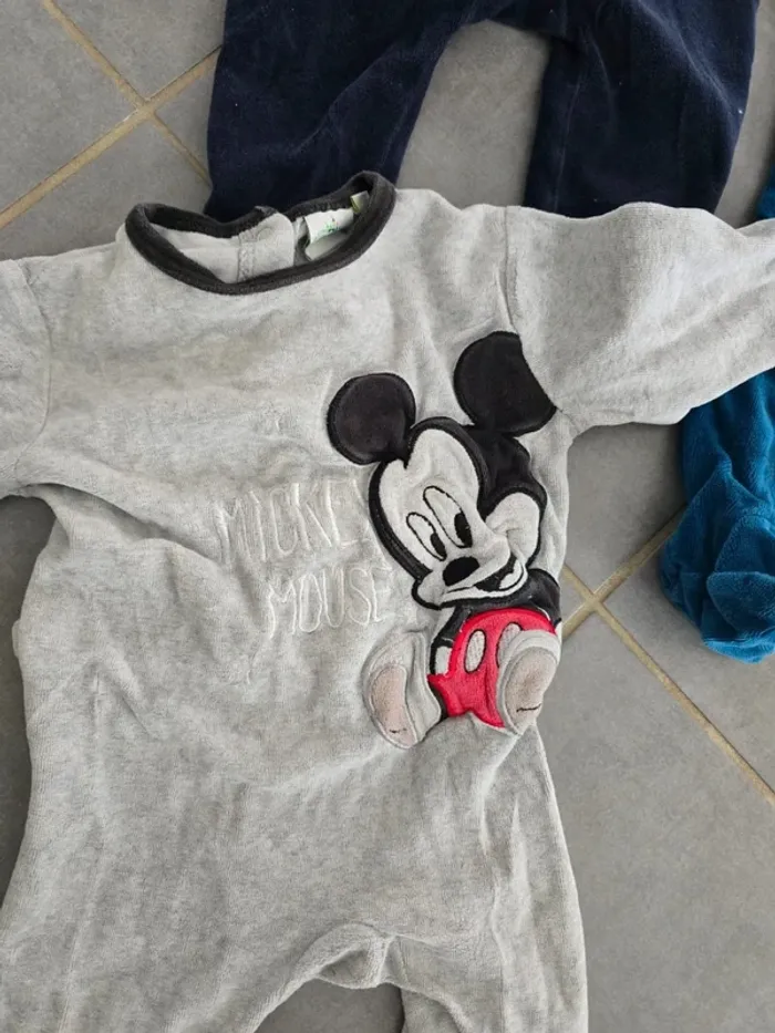Lot de 3 pyjamas orchestra - photo numéro 2