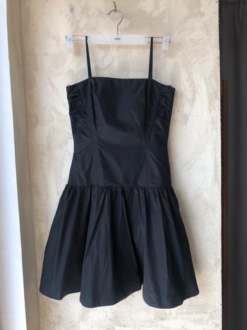 Jolie Robe noire Vera Mont 34