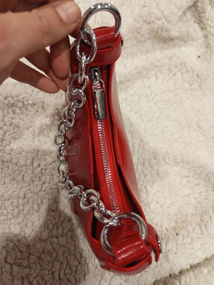 🔝 Petit sac a main rouge vernis Shein CGER. avec chaîne argentée - photo numéro 6
