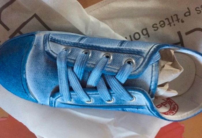 Très jolie tennis les p'tites bombes en 32. Neuves - photo numéro 3