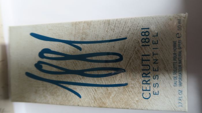 parfum Cerruti 1881 Essentiel