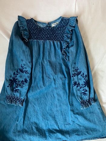 Robe vertbaudet taille 7 ans