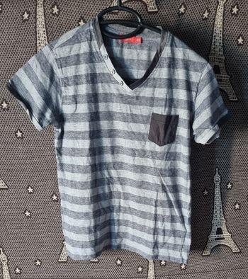 T-shirt gris rayé 12ans