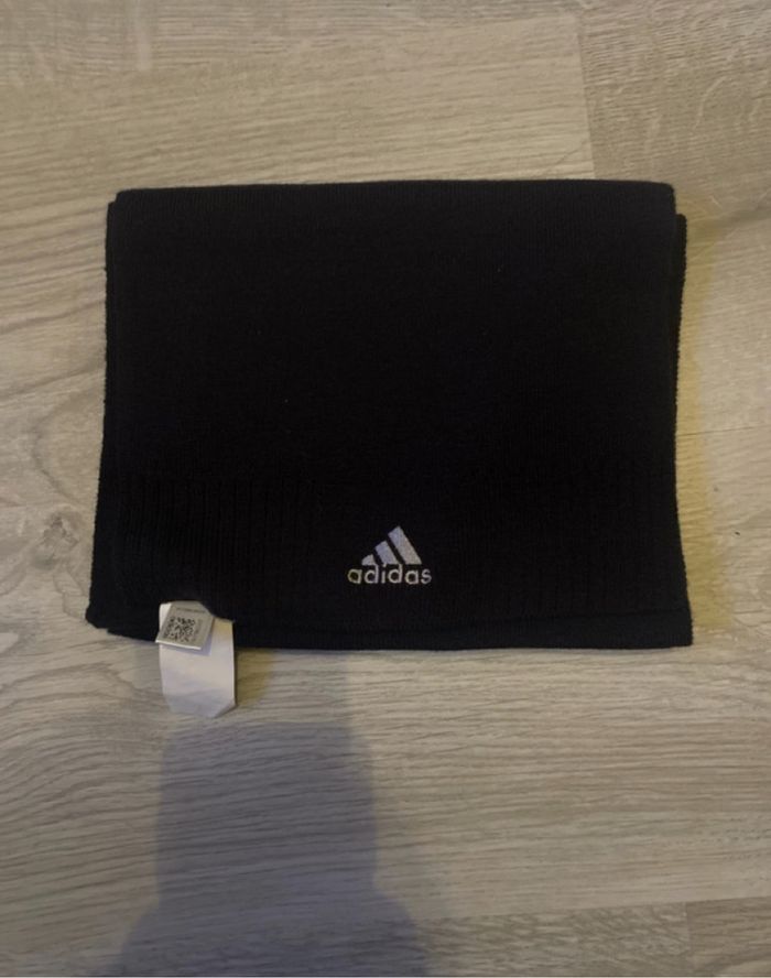 Acharpe adidas