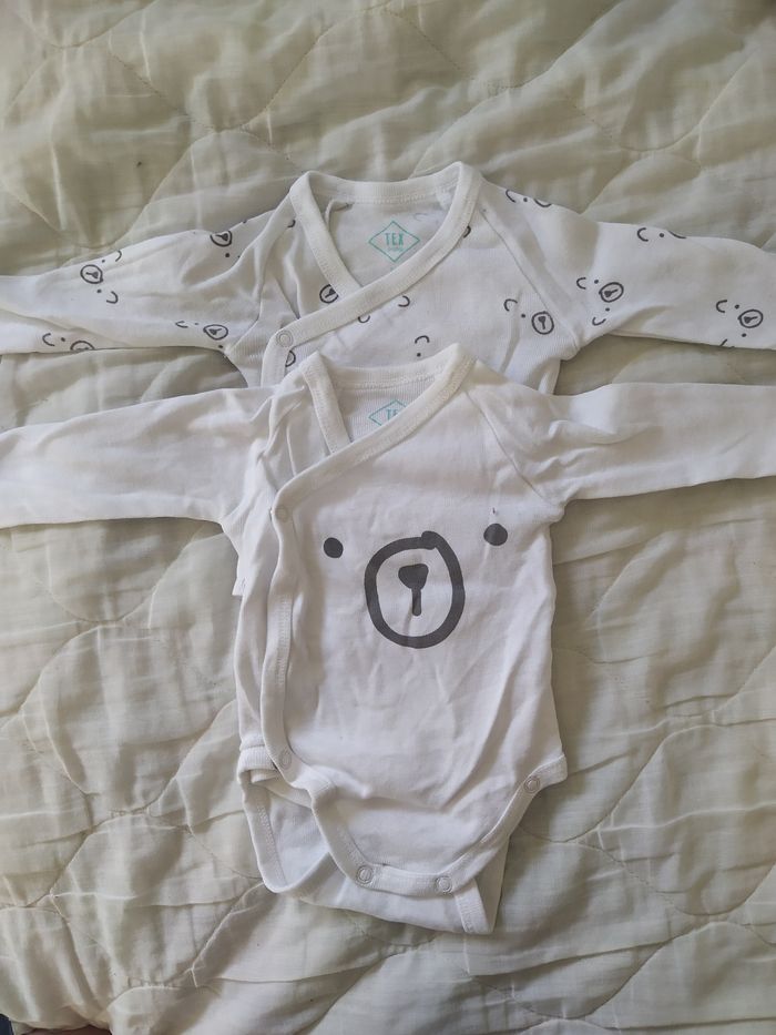 Lot de body taille 1 mois - photo numéro 4