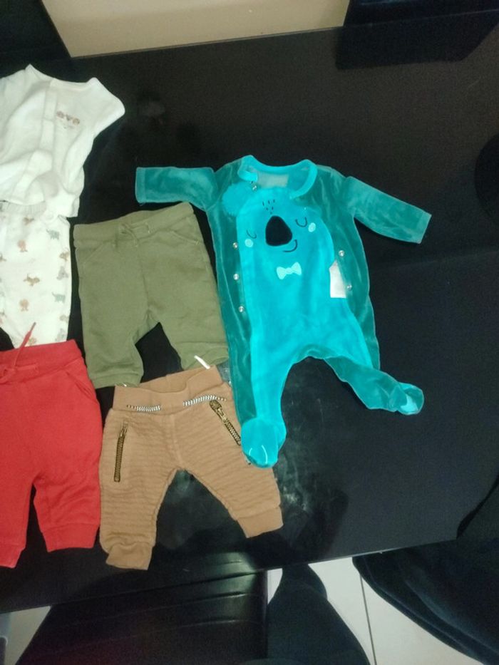 Lot vêtements 3 mois garçon - photo numéro 2