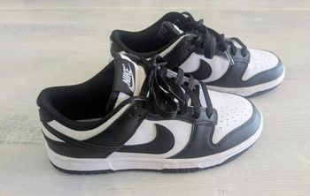 👟 Nike Dunk Low - Taille 37.5 - Noir et blanche - Etat neuf