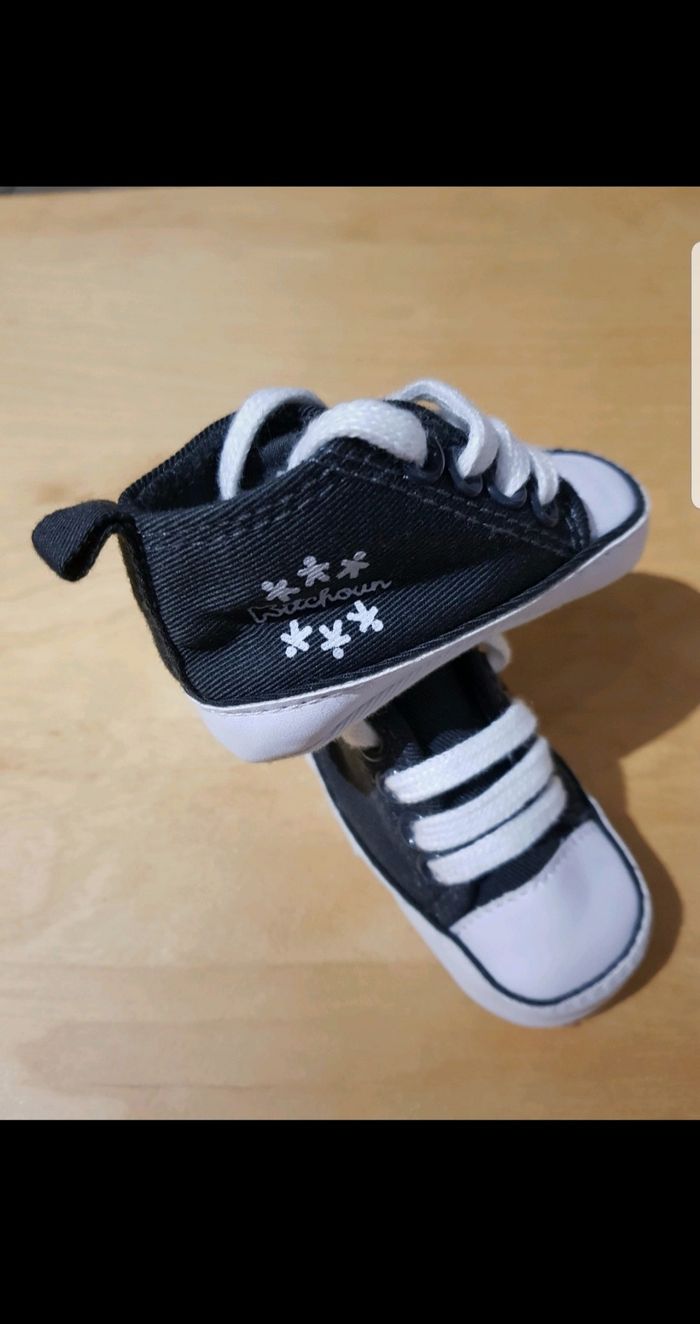 Baskets montantes bébé en toile pointure 16