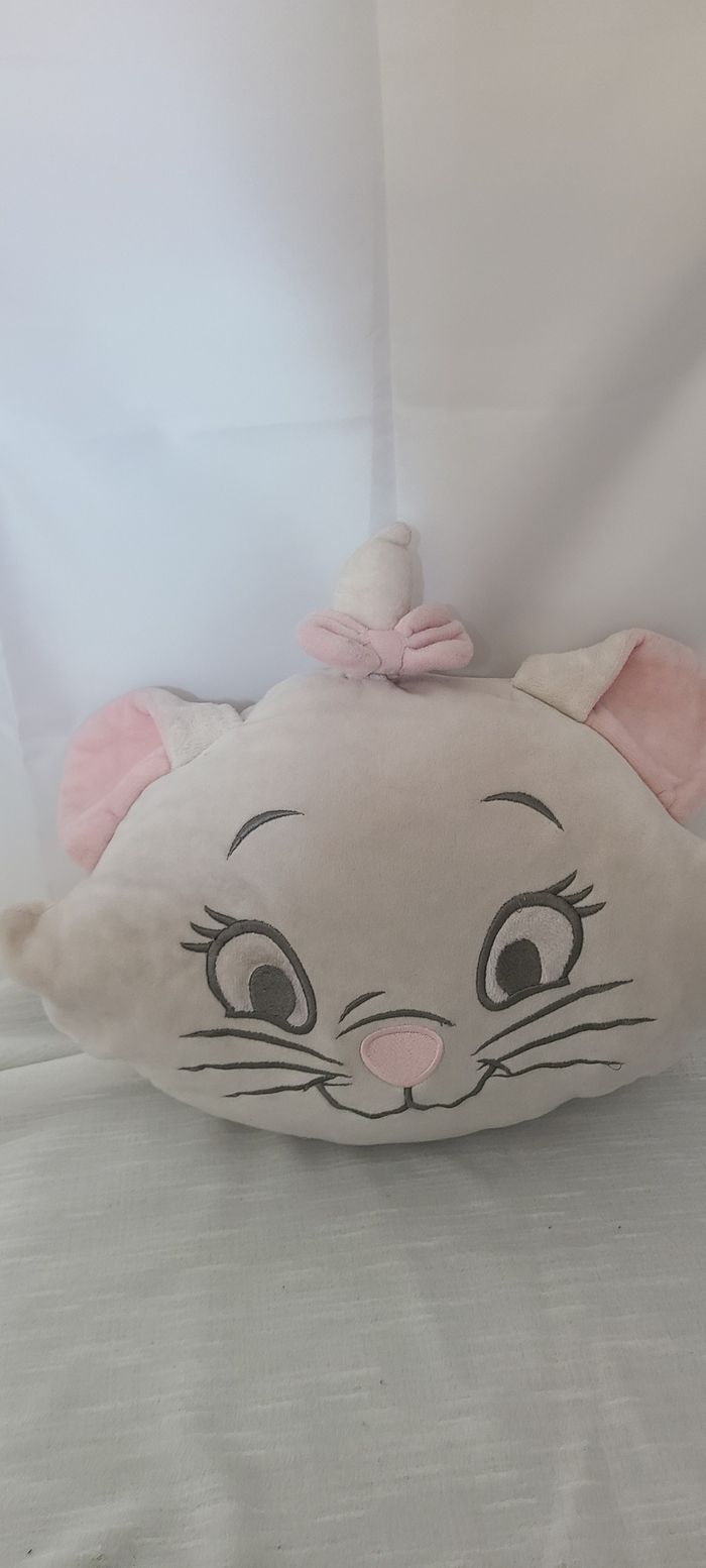 Coussin en peluche douce en forme de tête de chat MARIE des Aristochats de Disney Store, - photo numéro 2