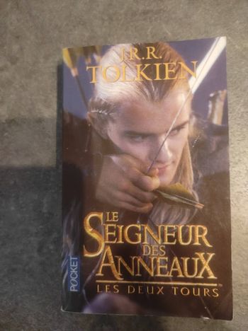 Le Seigneur des Anneaux Les deux tours J.R.R. Tolkien Pocket 2003