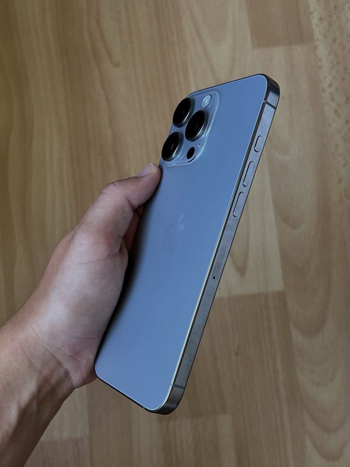 i P h o n e 16 pro max - photo numéro 3