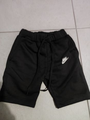 Short nike