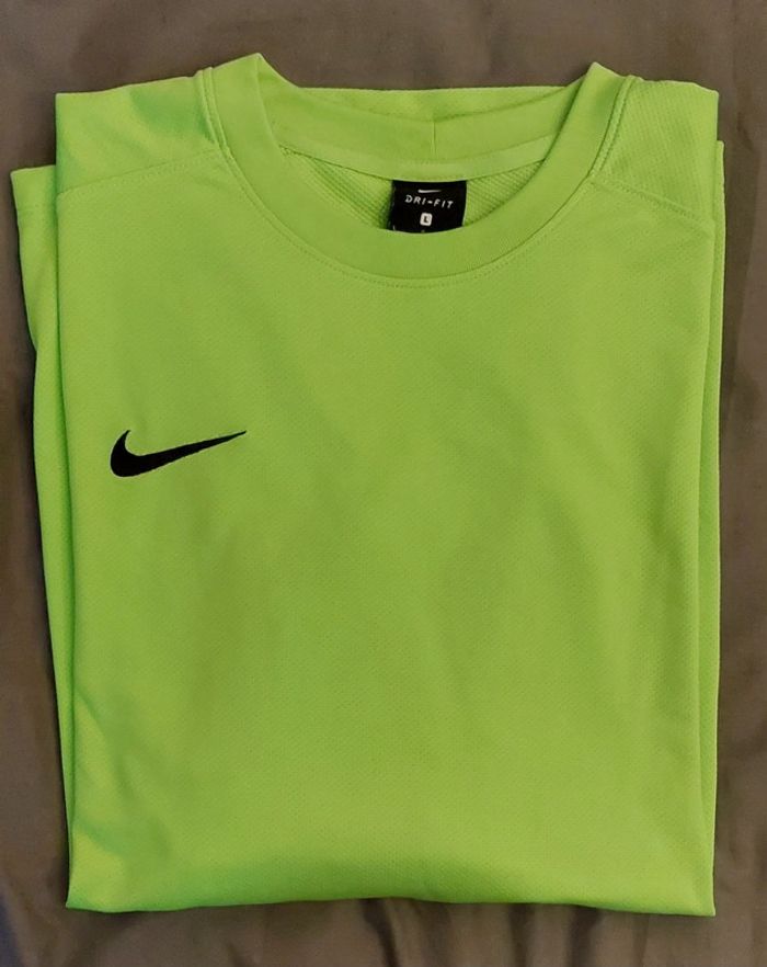 Tee shirt manches longues Nike football