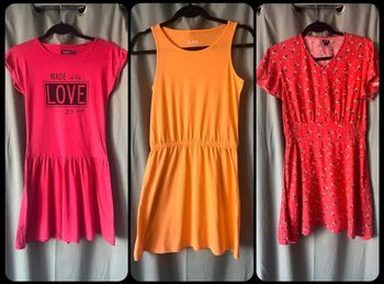 Lot de 3 robes été excellent état en 12 ans