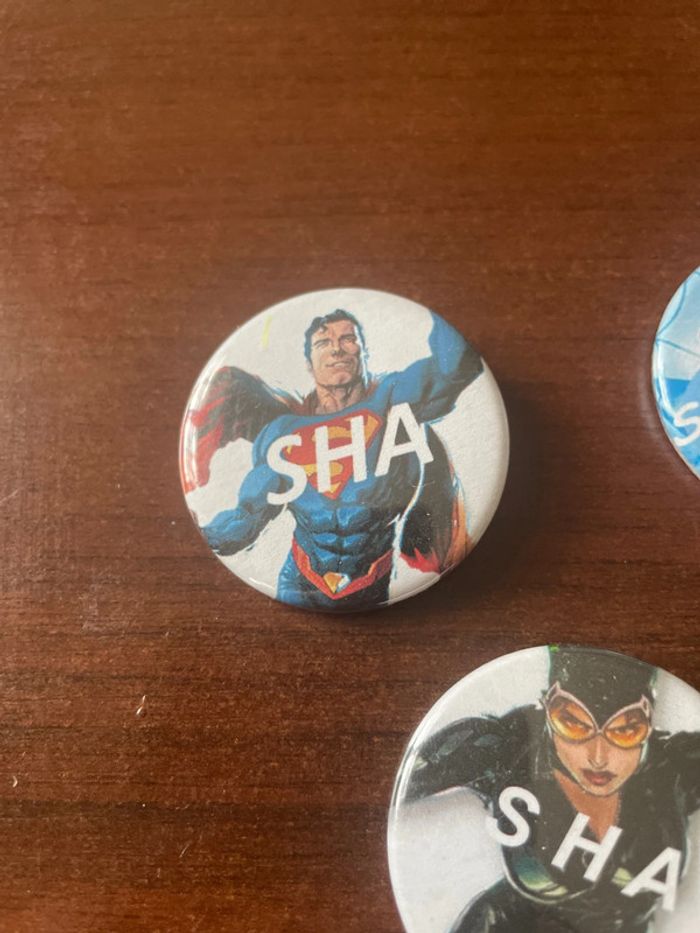 Badge DC comics - photo numéro 3