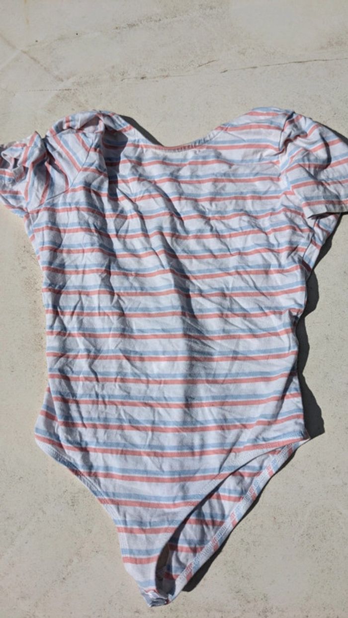Donne lot de 2 bodys taille 10 ans - photo numéro 4