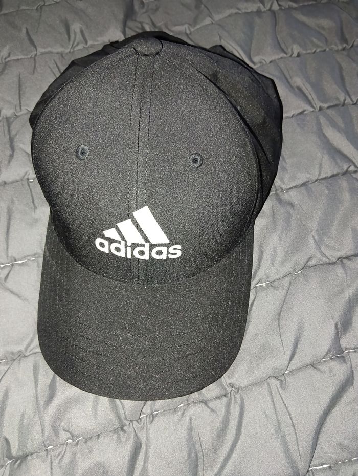 Casquette adidas