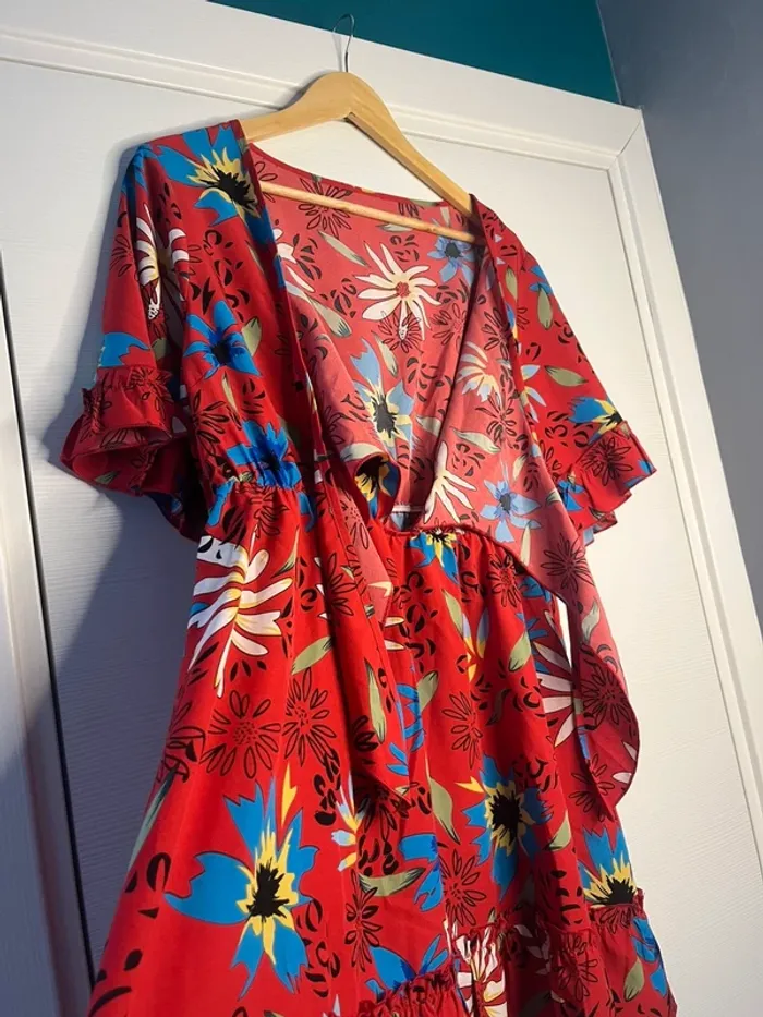 🔹 Robe Rouge à Fleurs – Shein Curve 🔹 - photo numéro 3