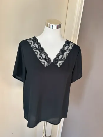 Liu Jo t-shirt blouse haut col dentelle  femme, taille M/38 Noir